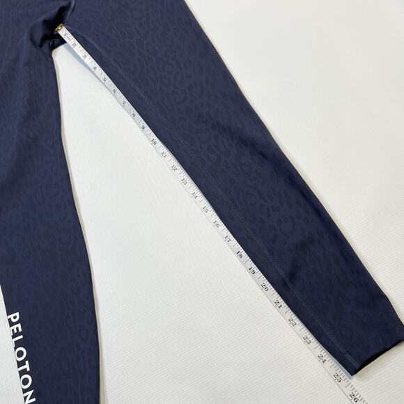 Peloton Leggings Womens XS Blue Cheetah Print Move Mission Yoga Athleisure - Picture 4 of 10